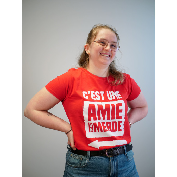 t-shirt-rouge-amis-de-merde-taille-s
